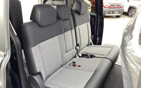 Honda Freed, 2025 год, 2 280 000 рублей, 21 фотография