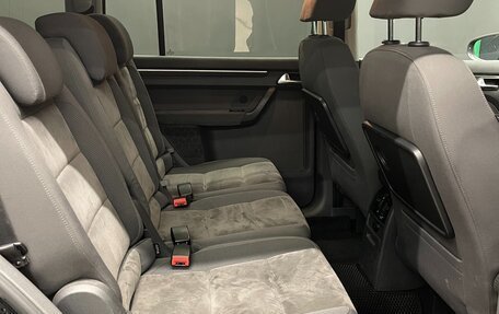 Volkswagen Touran III, 2011 год, 1 200 000 рублей, 12 фотография