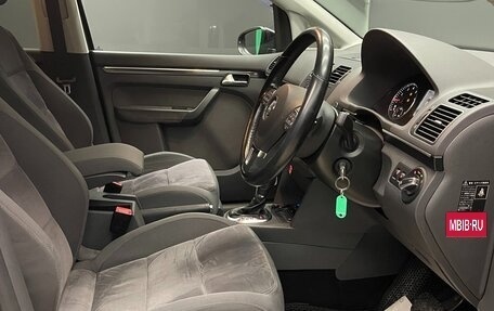 Volkswagen Touran III, 2011 год, 1 200 000 рублей, 7 фотография