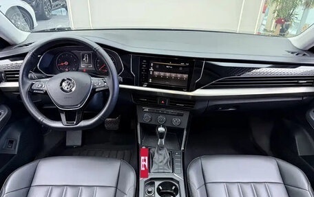 Volkswagen Passat B8 рестайлинг, 2021 год, 1 740 000 рублей, 8 фотография