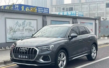 Audi Q3, 2022 год, 2 100 000 рублей, 1 фотография