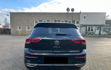 Volkswagen Golf VIII, 2023 год, 2 830 000 рублей, 7 фотография