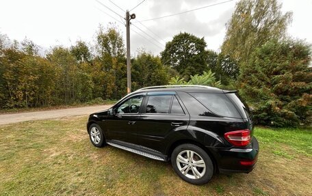 Mercedes-Benz M-Класс, 2011 год, 2 000 000 рублей, 2 фотография