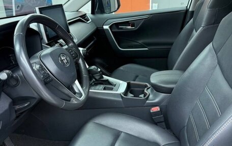 Toyota RAV4, 2021 год, 3 580 000 рублей, 7 фотография