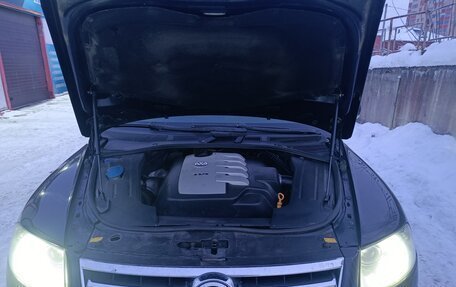 Volkswagen Touareg III, 2004 год, 750 000 рублей, 6 фотография