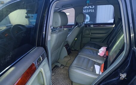 Volkswagen Touareg III, 2004 год, 750 000 рублей, 4 фотография