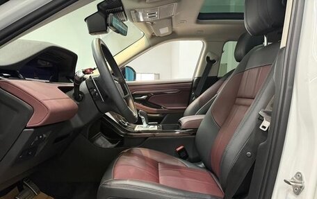 Land Rover Range Rover Evoque II, 2024 год, 5 230 000 рублей, 5 фотография