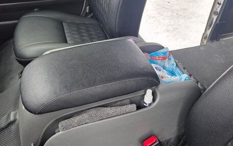 Toyota HiAce H200, 2014 год, 3 000 000 рублей, 12 фотография