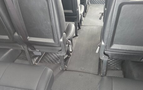 Toyota HiAce H200, 2014 год, 3 000 000 рублей, 23 фотография