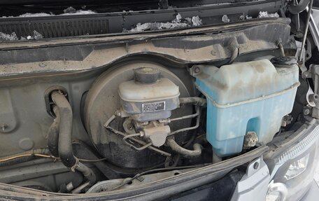 Toyota HiAce H200, 2014 год, 3 000 000 рублей, 33 фотография