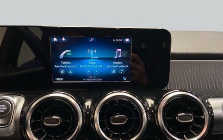 Mercedes-Benz GLB, 2021 год, 4 450 000 рублей, 10 фотография