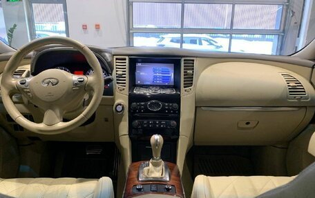 Infiniti FX II, 2011 год, 1 850 000 рублей, 11 фотография