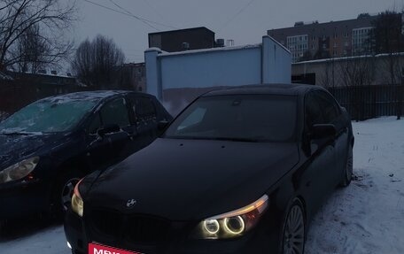 BMW 5 серия, 2005 год, 890 000 рублей, 1 фотография