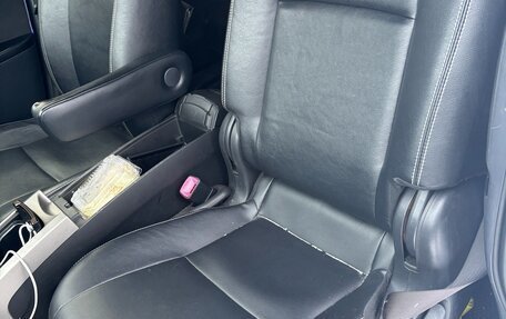 Toyota ISis I, 2013 год, 1 390 000 рублей, 24 фотография