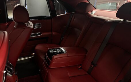 Rolls-Royce Ghost I, 2011 год, 8 390 000 рублей, 9 фотография