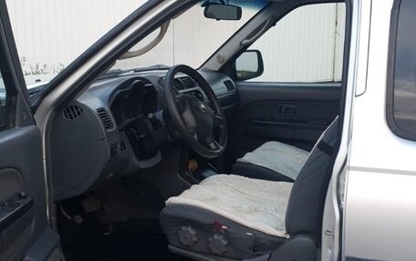 Nissan Xterra, 2004 год, 800 000 рублей, 10 фотография