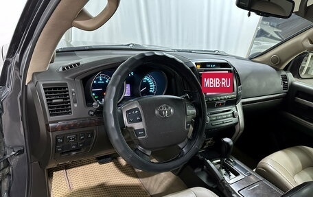 Toyota Land Cruiser 200, 2011 год, 3 550 000 рублей, 21 фотография