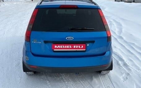 Ford Fiesta, 2005 год, 275 000 рублей, 4 фотография