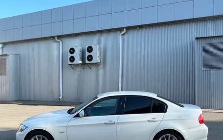 BMW 3 серия, 2011 год, 1 000 000 рублей, 3 фотография