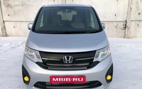 Honda Stepwgn IV, 2017 год, 2 020 000 рублей, 3 фотография