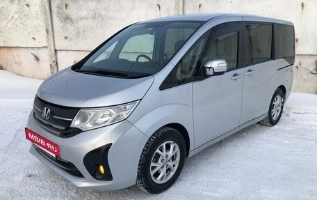 Honda Stepwgn IV, 2017 год, 2 020 000 рублей, 2 фотография