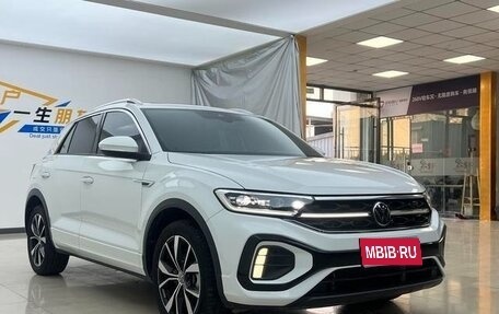 Volkswagen T-Roc I, 2024 год, 3 010 000 рублей, 1 фотография