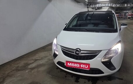 Opel Zafira C рестайлинг, 2014 год, 995 000 рублей, 1 фотография