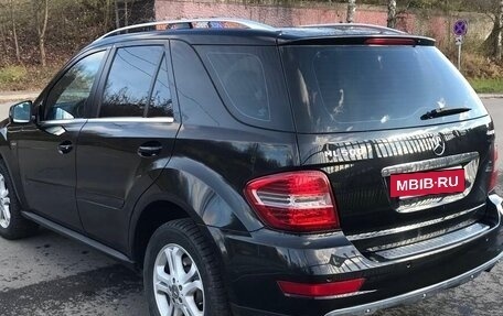 Mercedes-Benz M-Класс, 2011 год, 2 250 000 рублей, 5 фотография