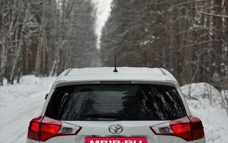 Toyota RAV4, 2015 год, 1 895 000 рублей, 10 фотография