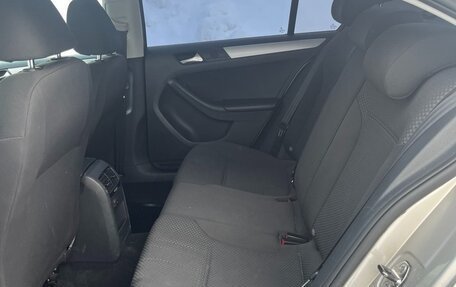 Volkswagen Jetta VI, 2012 год, 950 000 рублей, 8 фотография