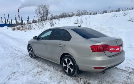 Volkswagen Jetta VI, 2012 год, 950 000 рублей, 4 фотография
