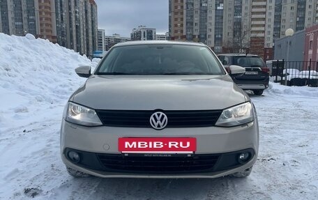 Volkswagen Jetta VI, 2012 год, 950 000 рублей, 2 фотография