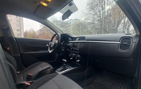 KIA Rio IV, 2018 год, 1 230 000 рублей, 8 фотография