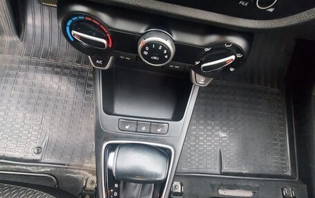 KIA Rio IV, 2018 год, 1 230 000 рублей, 12 фотография