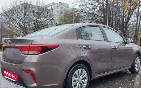 KIA Rio IV, 2018 год, 1 230 000 рублей, 2 фотография