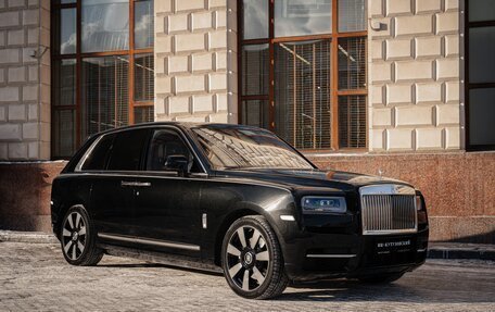 Rolls-Royce Cullinan, 2021 год, 33 000 000 рублей, 6 фотография