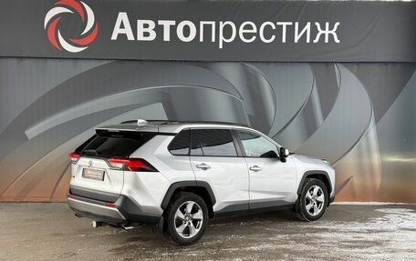 Toyota RAV4, 2019 год, 2 780 000 рублей, 5 фотография