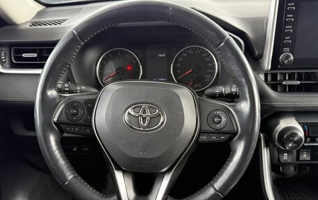 Toyota RAV4, 2019 год, 2 780 000 рублей, 13 фотография