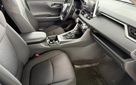 Toyota RAV4, 2019 год, 2 780 000 рублей, 17 фотография