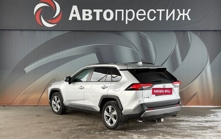 Toyota RAV4, 2019 год, 2 780 000 рублей, 7 фотография