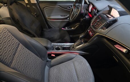 Opel Zafira C рестайлинг, 2014 год, 995 000 рублей, 10 фотография