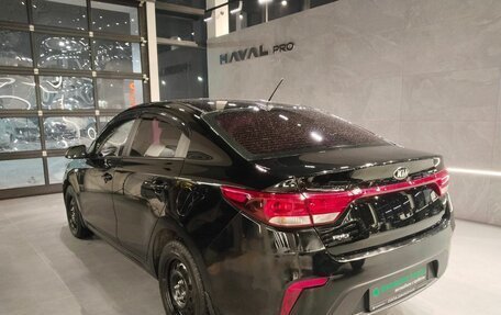 KIA Rio IV, 2018 год, 1 080 000 рублей, 6 фотография