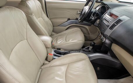 Mitsubishi Outlander III рестайлинг 3, 2008 год, 1 199 000 рублей, 27 фотография