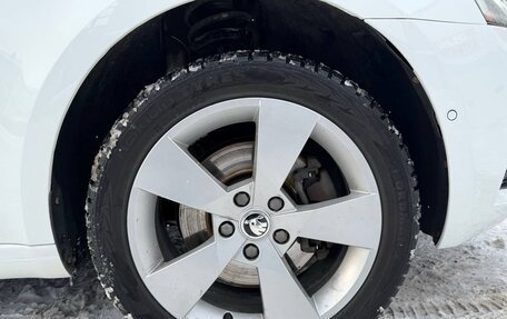 Skoda Octavia, 2017 год, 1 980 000 рублей, 13 фотография