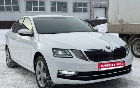 Skoda Octavia, 2017 год, 1 980 000 рублей, 2 фотография