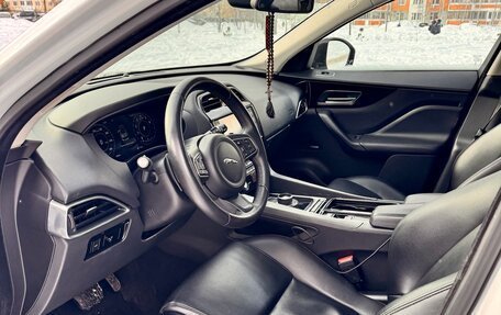 Jaguar F-Pace, 2016 год, 2 500 000 рублей, 11 фотография