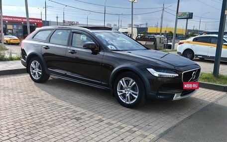 Volvo V90 Cross Country I рестайлинг, 2019 год, 2 280 000 рублей, 2 фотография