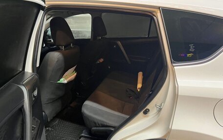 Toyota RAV4, 2018 год, 2 700 000 рублей, 4 фотография