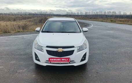 Chevrolet Cruze II, 2013 год, 800 000 рублей, 2 фотография