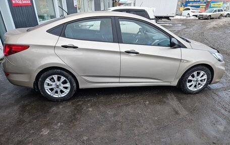 Hyundai Solaris II рестайлинг, 2013 год, 620 000 рублей, 9 фотография